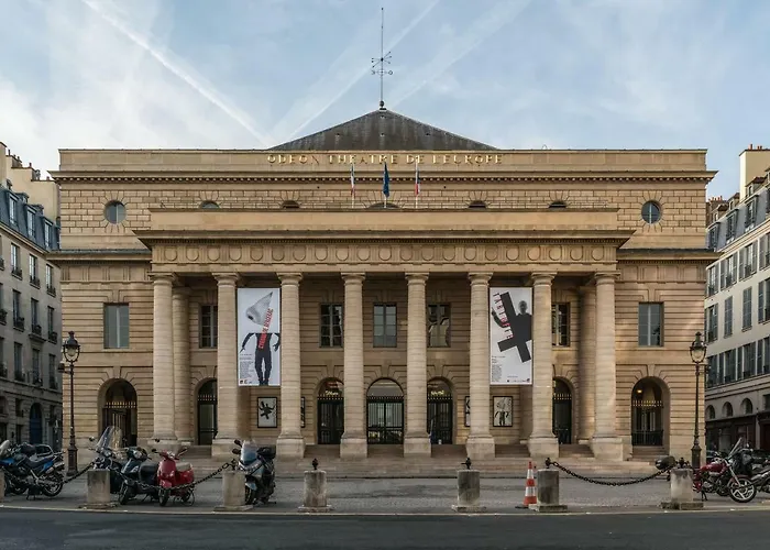 Nest In Saint-michel * 파리